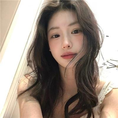 女人是英雄